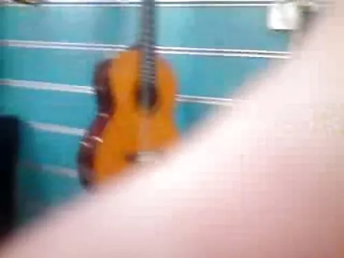 O profesoara bustioa ...